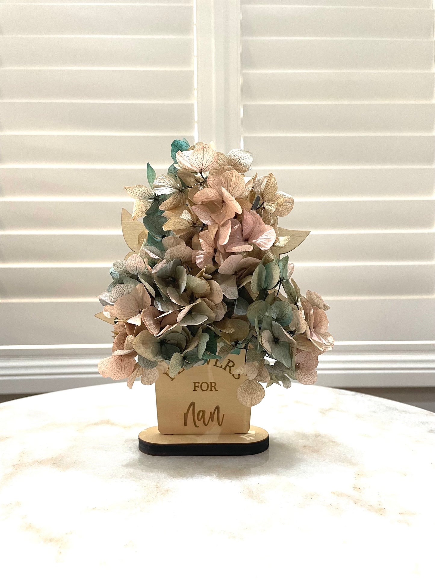 Freestanding Floral Vase Plaque For Nan